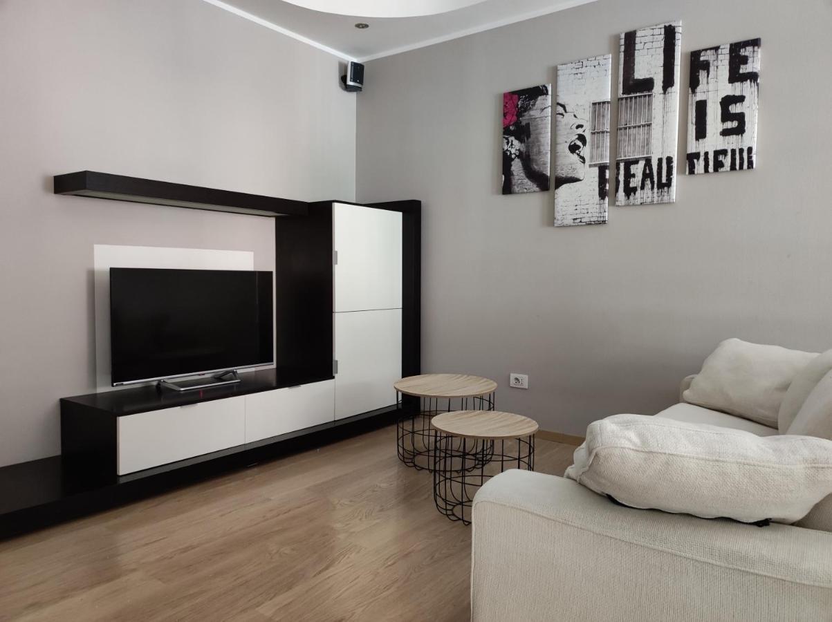 Apartamento Qu4Ttro Riva del Garda Exterior foto